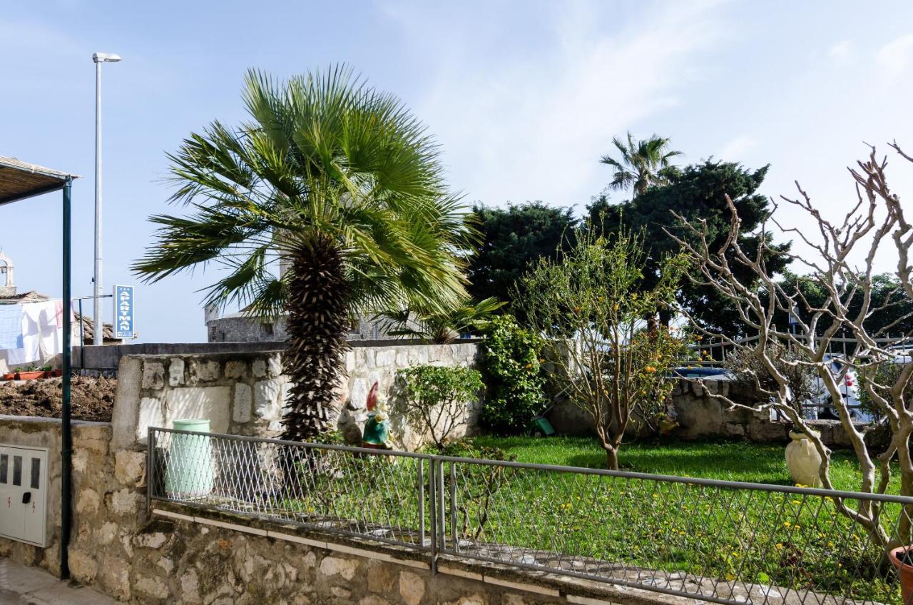 Apartment And Room Kapelica Dubrovnik Dış mekan fotoğraf